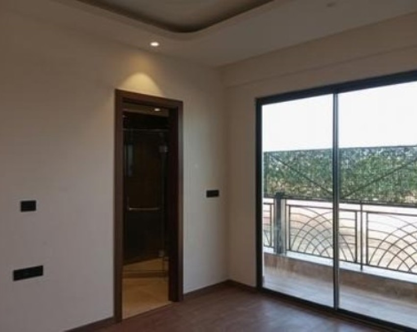 10000 Sq.Ft Office Space for Rent Udyog Vihar Ph 5 Gurgaon