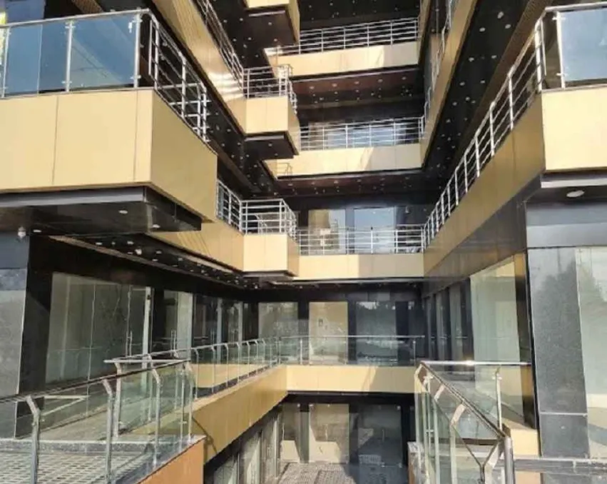 Retail Space For Sale in Embark Plaza Greater Noida