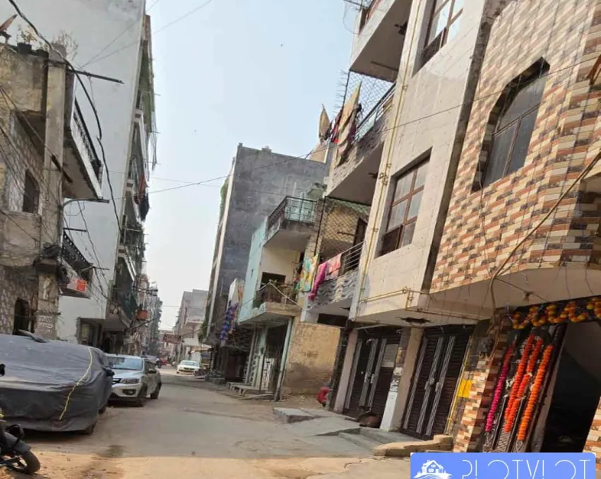 47 Sq.Yd Independent House for Sale – Mohan Garden, New Delhi