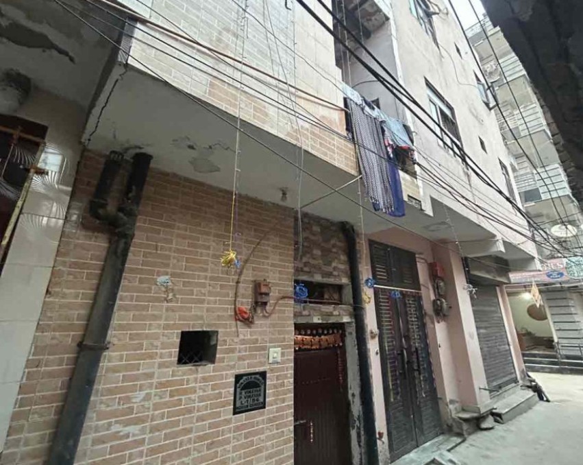 25 Sq.Yd independent House For Sale Mohan Garden New Delhi