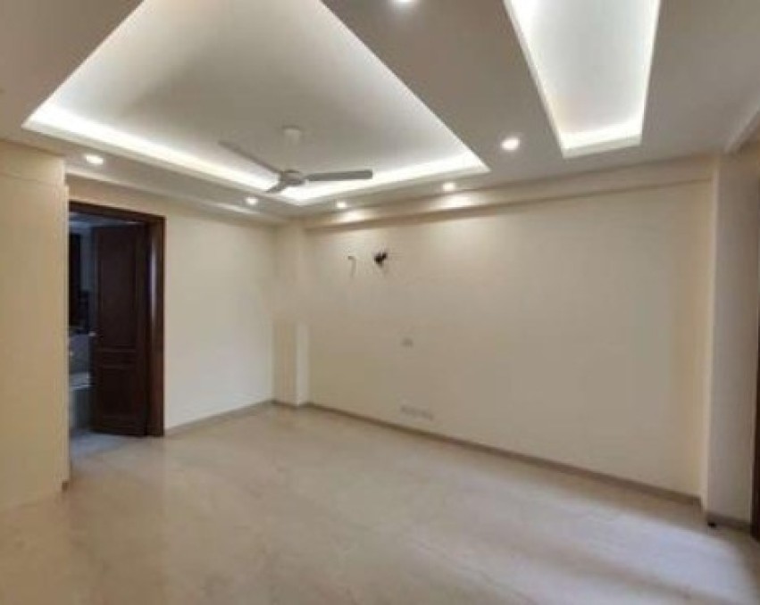 3 BHK Flat For Sale in Chittaranjan Park New Delhi
